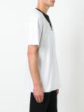 layered T-shirt 