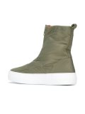 zip pocket detail boots