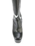 Queen boots