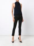 slim-fit cropped trousers