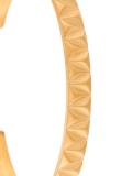 'Upside-down' cuff
