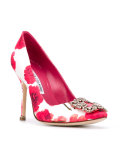 Hangisi pumps