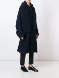 礼帽大衣