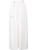 wide-legged cropped trousers