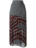 pleated skirt