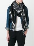 floral print scarf 