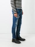'Skater' destroyed jeans