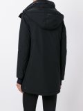 'Laminar' mid coat