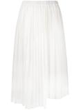 pleated skirt 