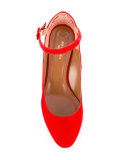 low heel pumps 
