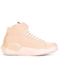 hi-top sneakers 