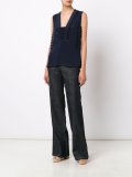 ribbed embroidered detail top