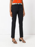 slim-fit trousers 