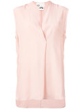 sleeveless shirt 