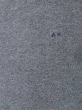 neck contrast jumper