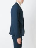 排扣夹克