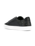 lace up trainers 