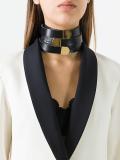 Shirley collar