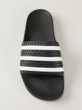 'Adilette'凉鞋