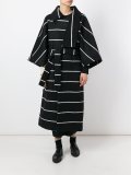 'Cape'外套