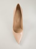 'Godiva'高跟鞋
