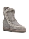 'Eskimo' boots