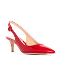 pointed toe pumps 
