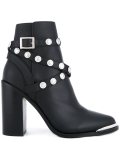 'Quest' ankle boots