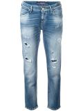 distressed jeans 