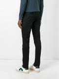 slim-fit jeans 