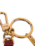 'B' key chain