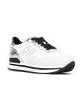 lace up trainers 