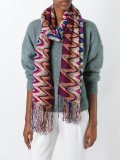 zig-zag pattern fringed scarf