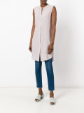 white shirt 
