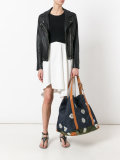 embroidered daisy tote 