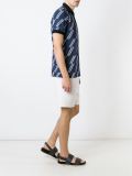 斜条纹polo衫