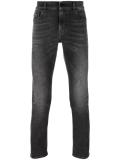 slim fit jeans