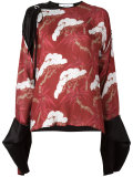 elongated sleeve blouse