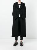 'Bonding Cape'外套
