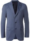 three button blazer