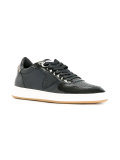 lateral patch sneakers