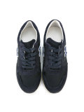 logo trainers 