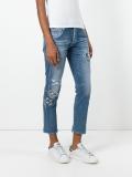 distressed skinny jeans 