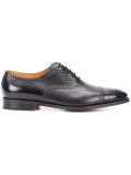 lace-up Oxford shoes