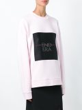 字母印花套头衫