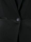 one button blazer 
