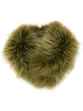 fur collar