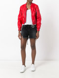  frayed denim shorts 