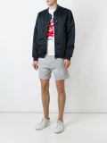 休闲短裤