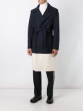 腰带拼色外套
